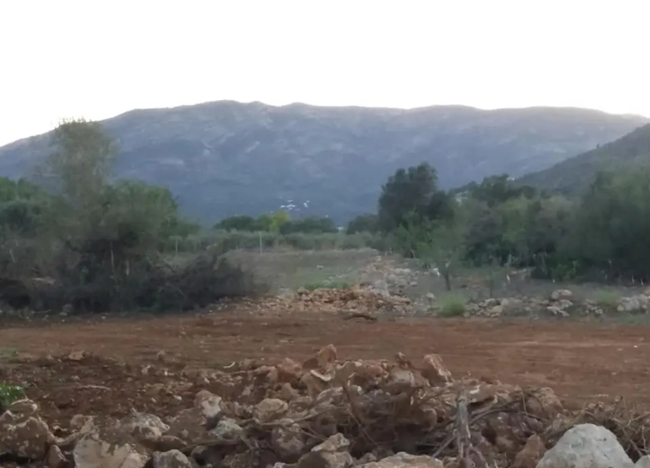 Parcela urbanizable en venta en La Llosa de Camacho con caseta