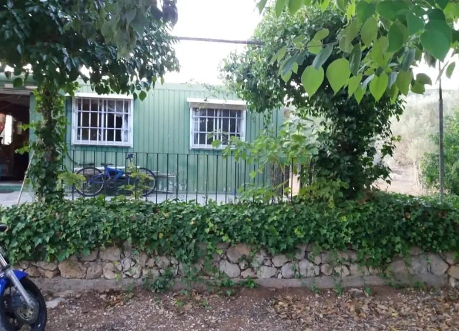 Parcela urbanizable en venta en La Llosa de Camacho con caseta