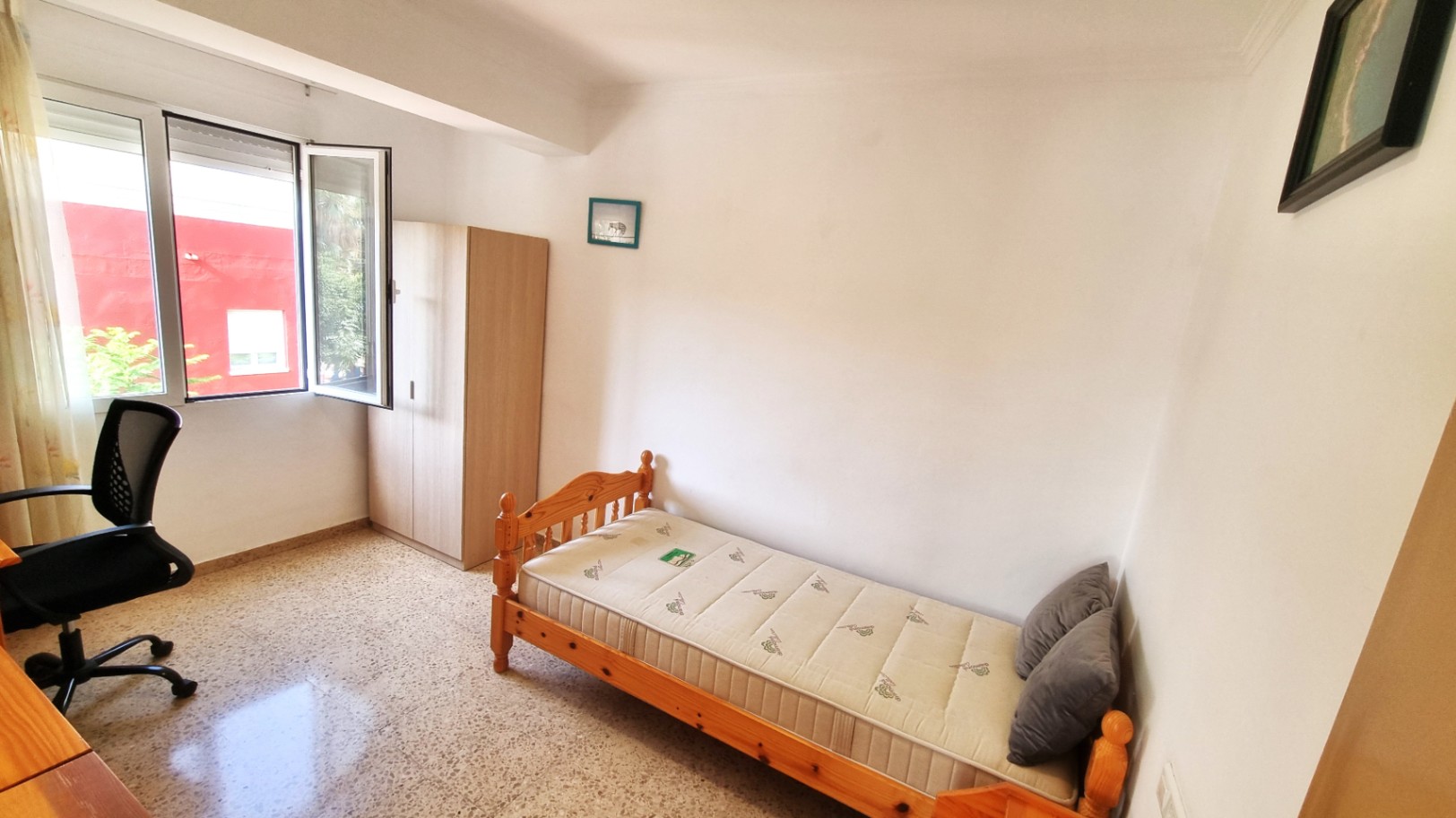 Apartment for sale in Ondara, spacious and bright.