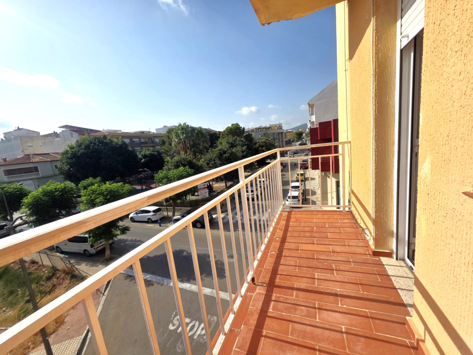 Apartment for sale in Ondara, spacious and bright.