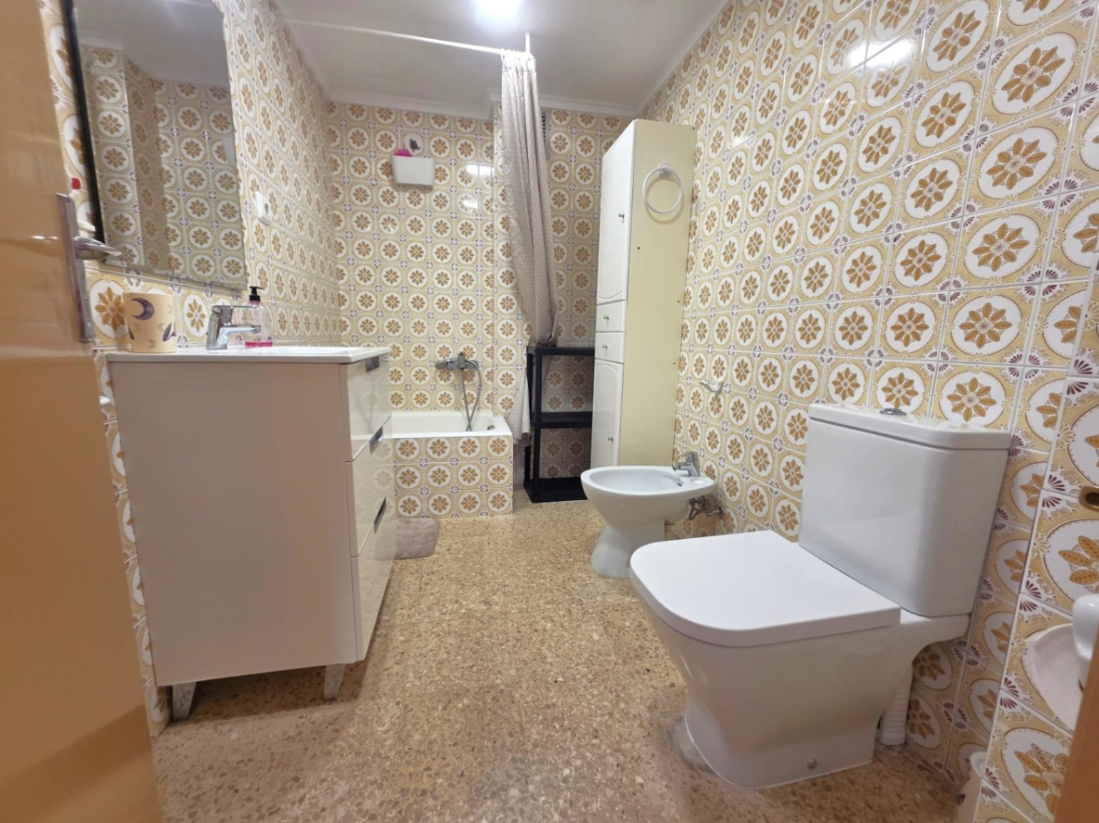 Apartment for sale in Ondara, spacious and bright.