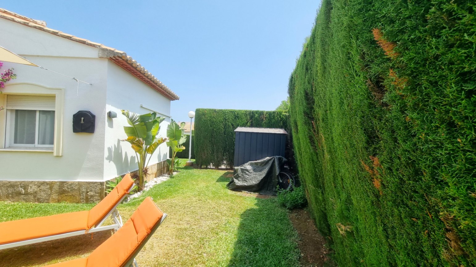 Casa adosada en venta en Beniarbeig