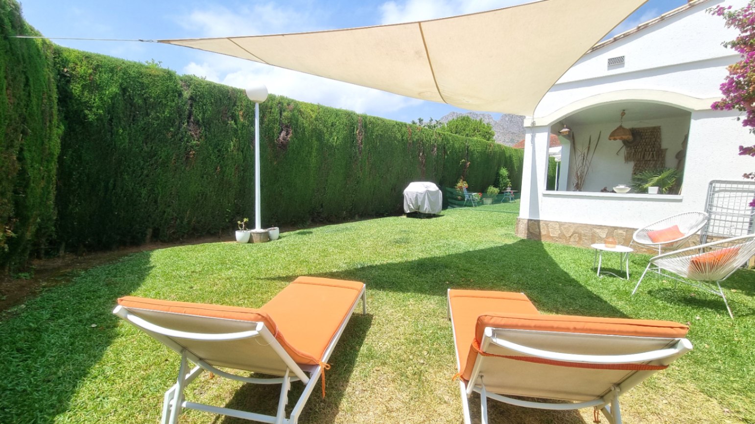 Casa adosada en venta en Beniarbeig