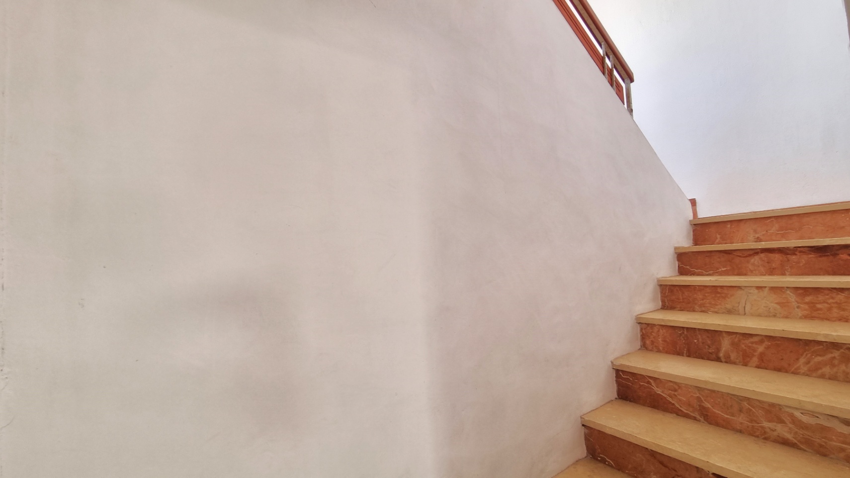 Amplio piso en venta en el centro de Ondara con gran terraza privada
