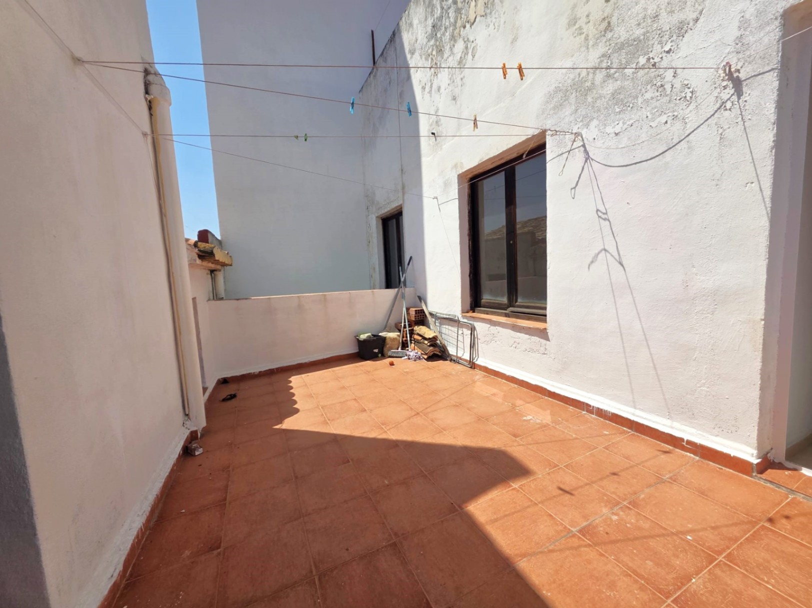 Amplio piso en venta en el centro de Ondara con gran terraza privada