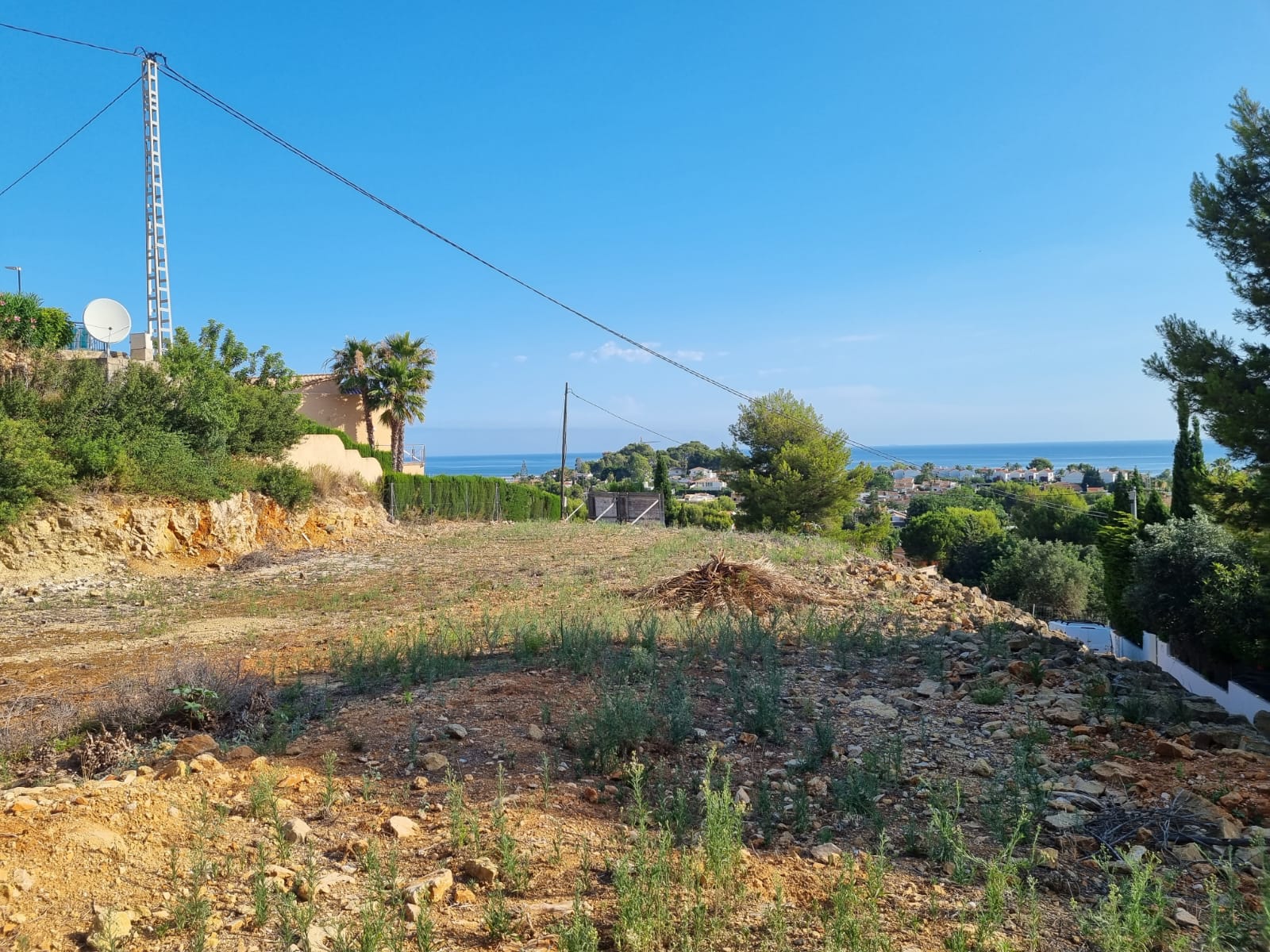 Grundstücke zum Verkauf in Dénia mit Meerblick in der Gegend von Las Troyas.