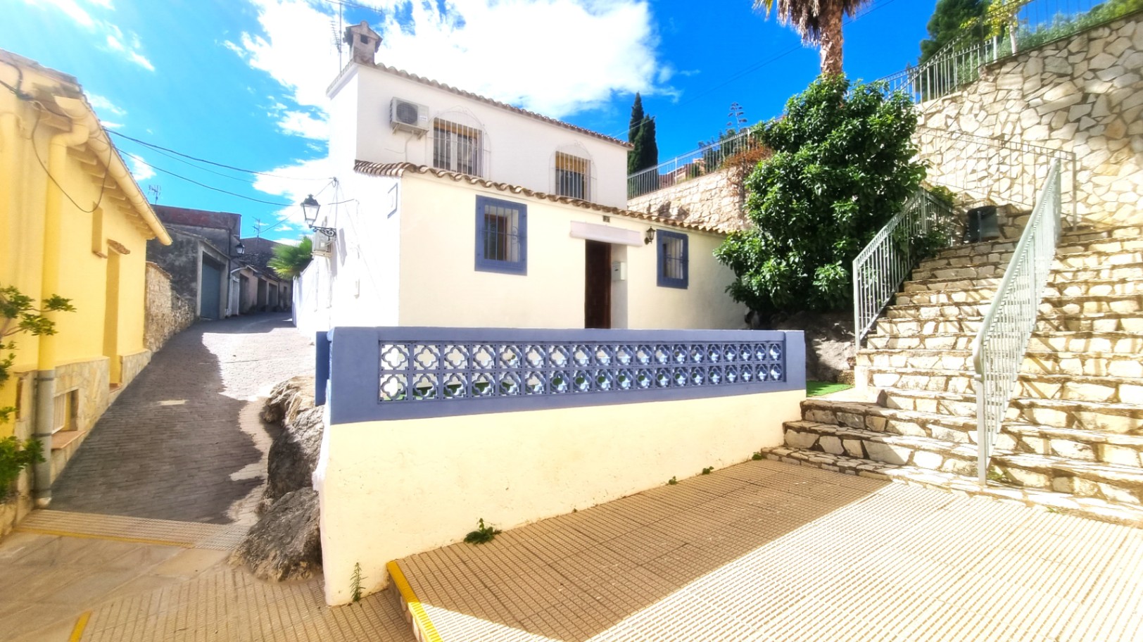 House for sale in Sagra