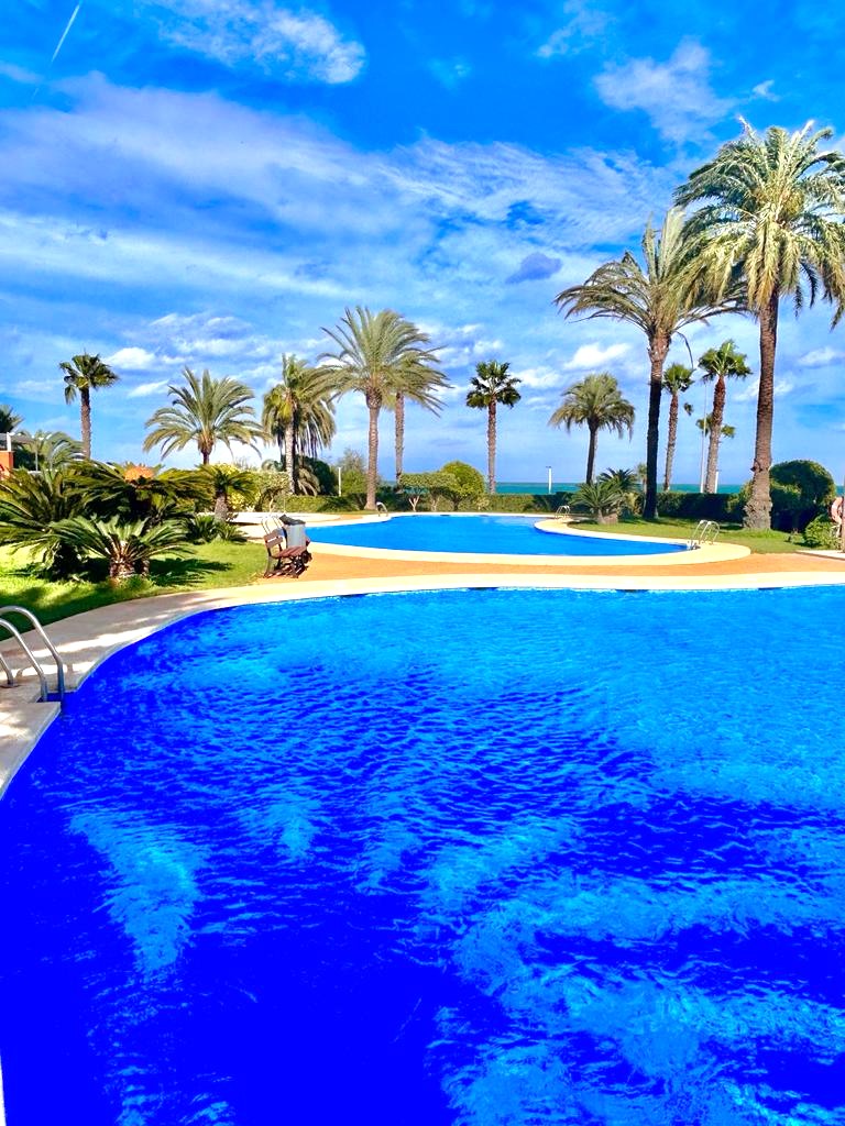Ático en venta en Dénia en primera línea de playa