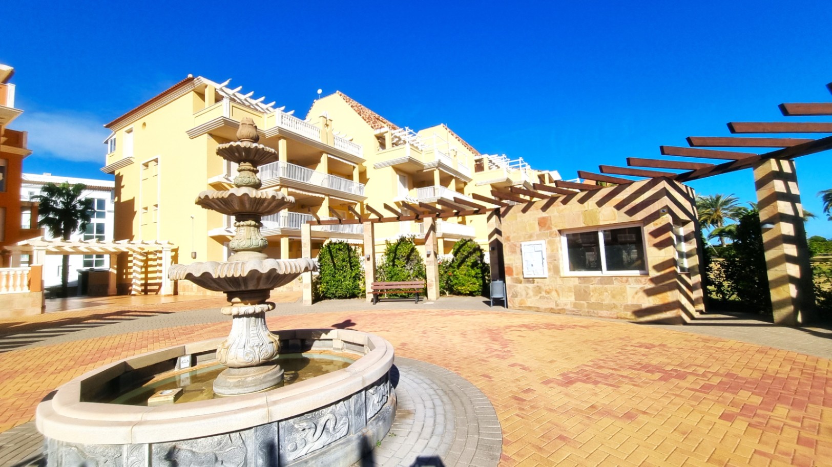 Ático en venta en Dénia en primera línea de playa