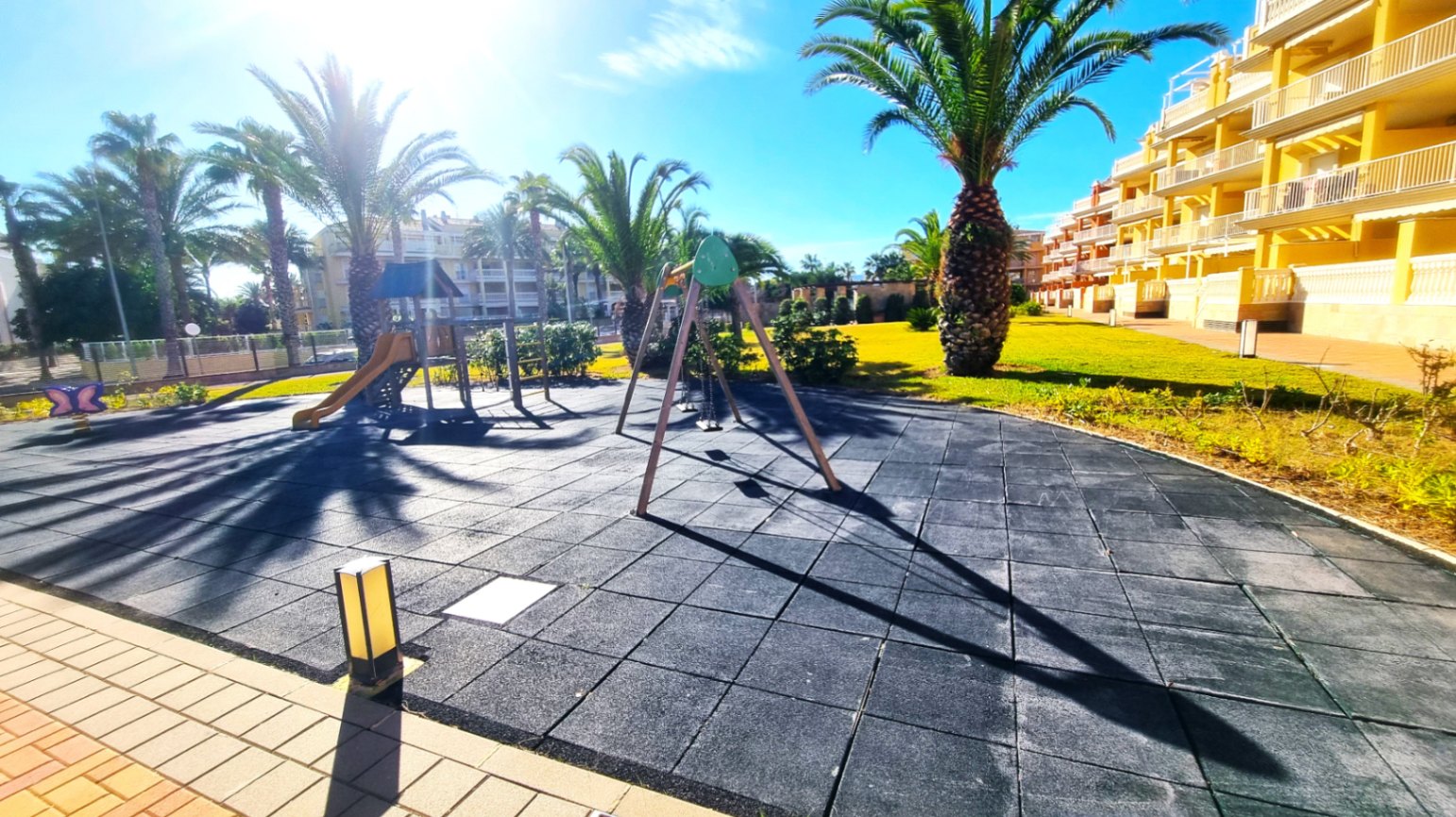 Ático en venta en Dénia en primera línea de playa