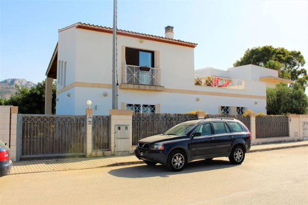 Villa for sale in Dénia playa