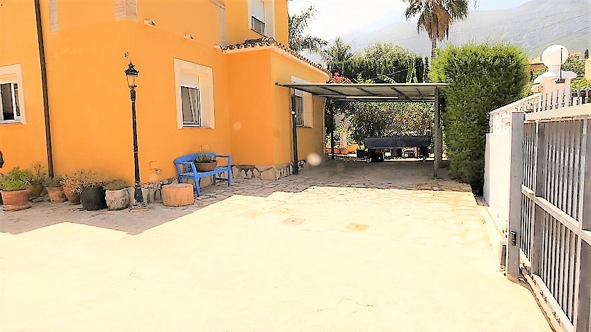 Villa zum Verkauf in Dénia Bereich Troyas