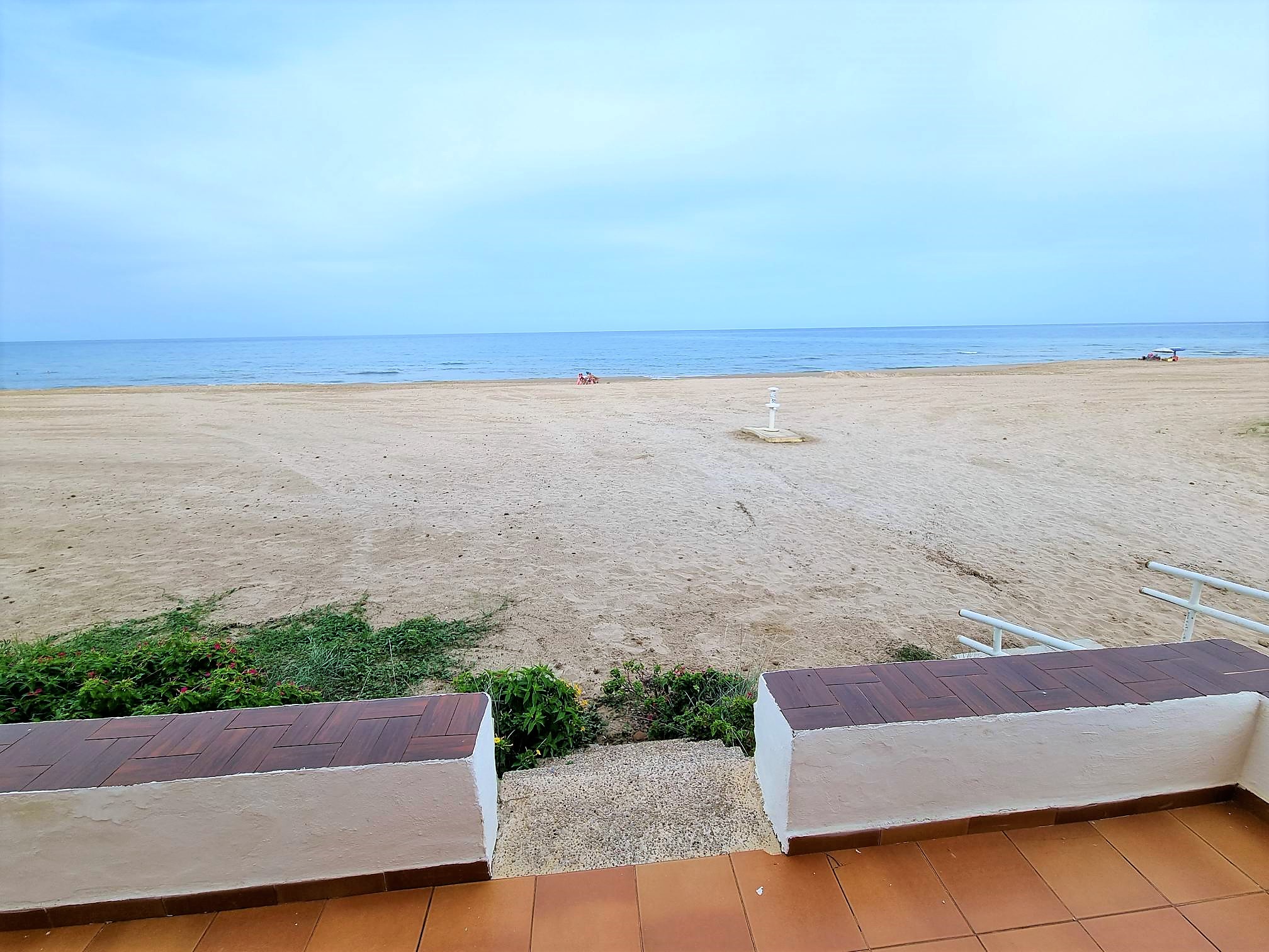 Chalet en venta en Oliva primera línea de playa