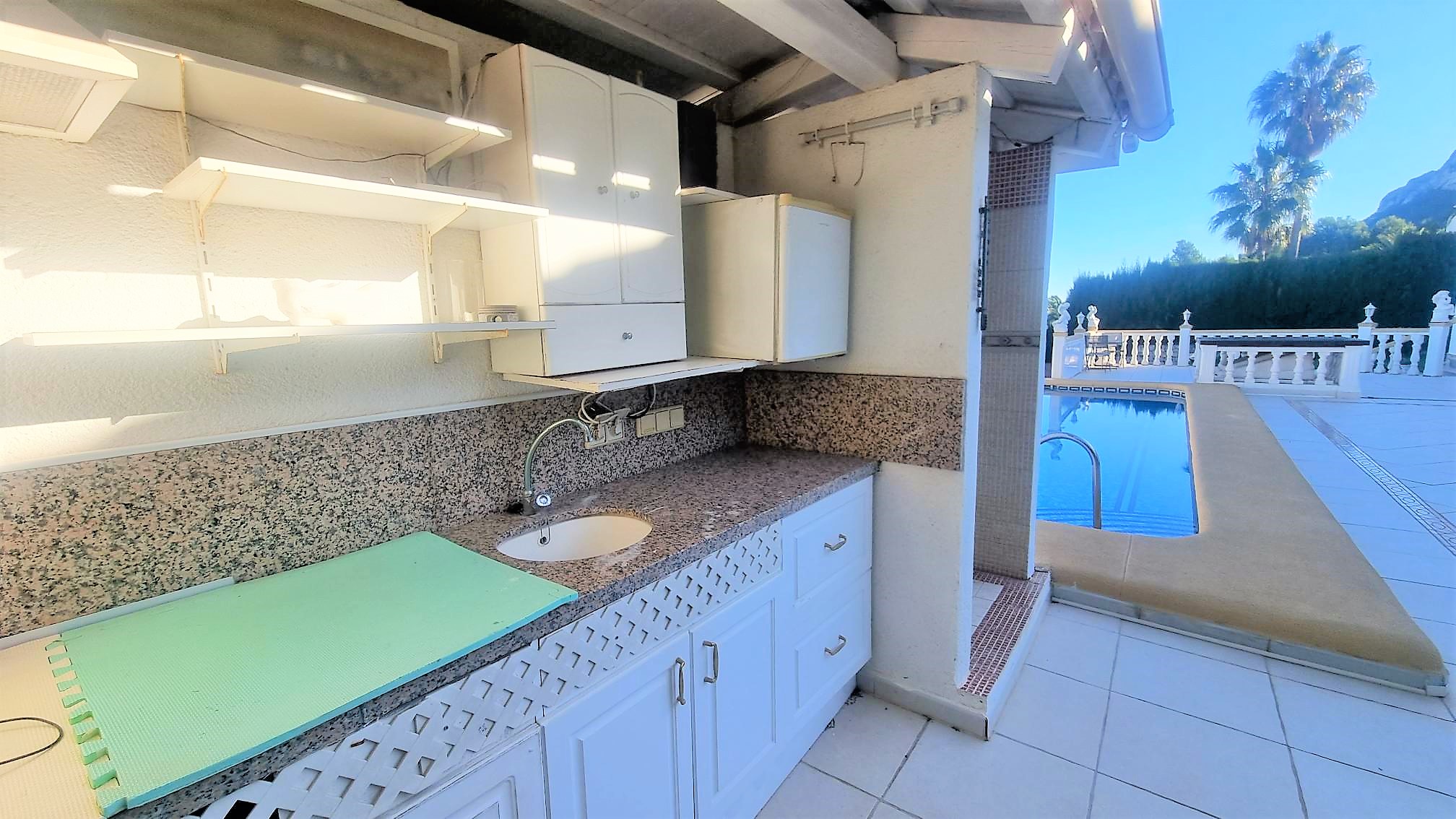 Villa en venta en Dénia con vistas al mar
